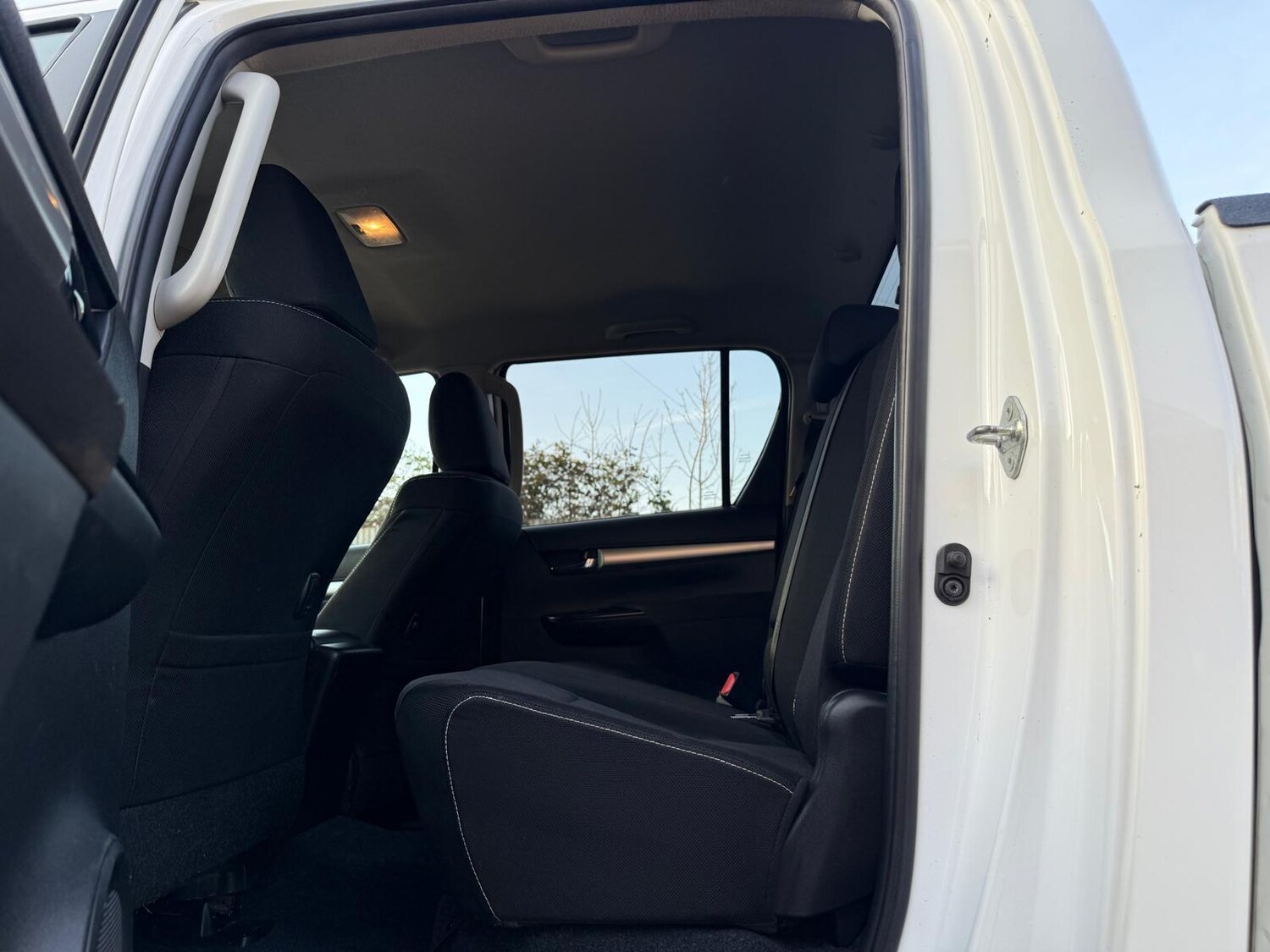 Used Toyota Hilux for sale - 77683205: Photo 23