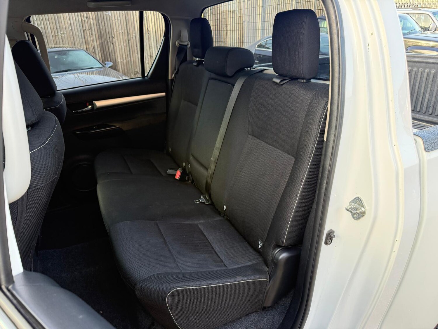 Used Toyota Hilux for sale - 77683205: Photo 25