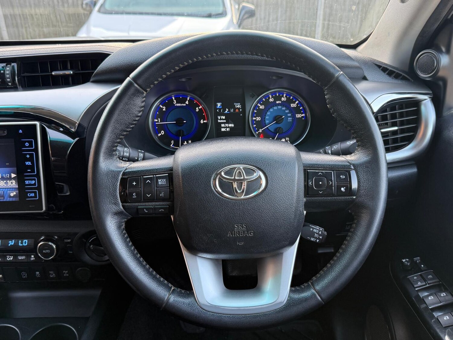 Used Toyota Hilux for sale - 77683205: Photo 27