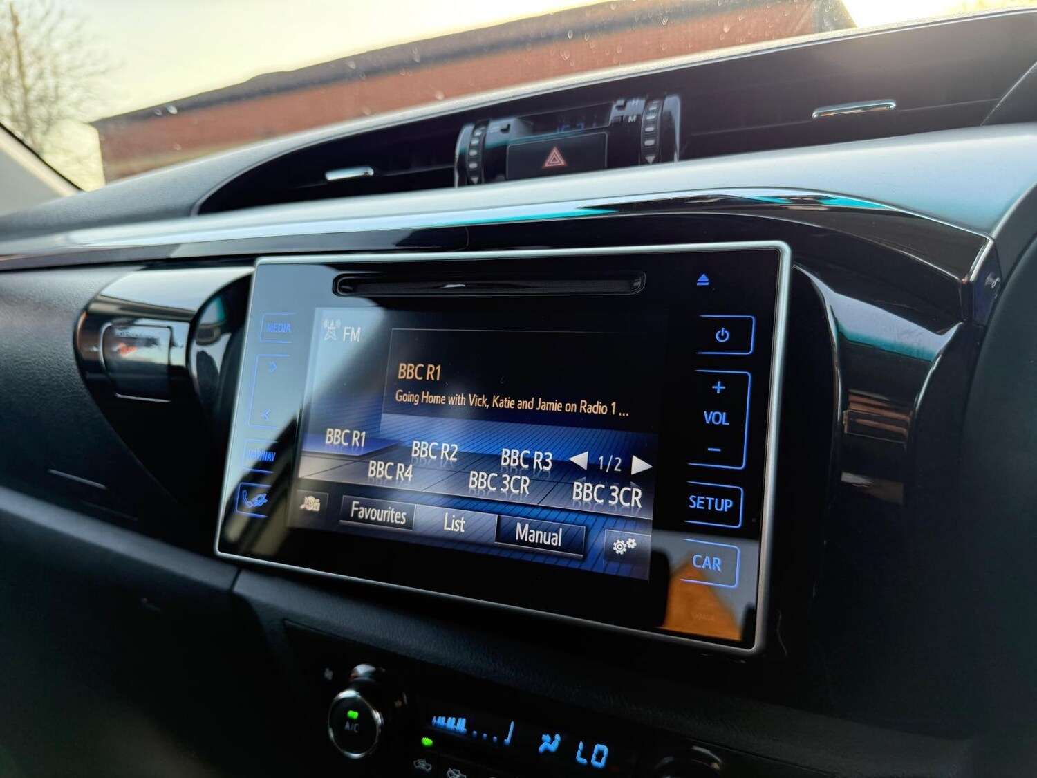 Used Toyota Hilux for sale - 77683205: Photo 30