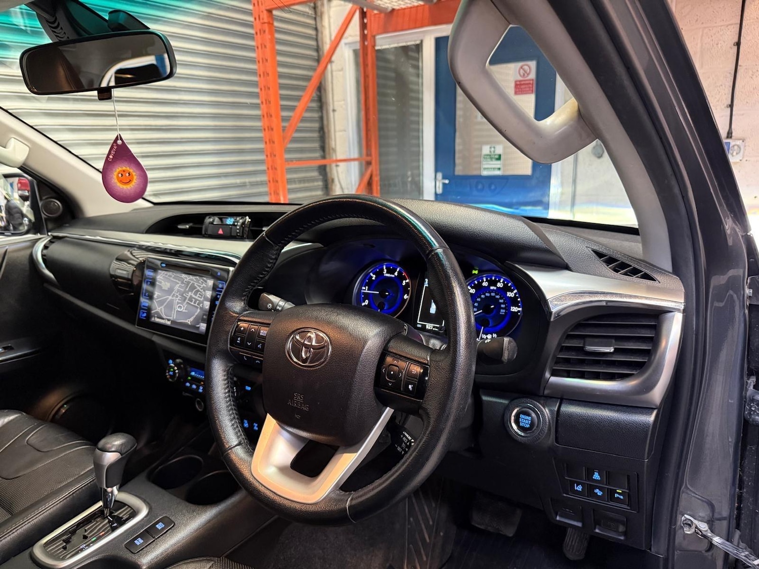 Used Toyota Hilux 2016 for sale - 77892997: Photo 23