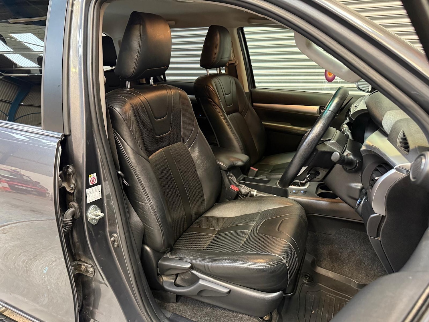 Used Toyota Hilux 2016 for sale - 77892997: Photo 24