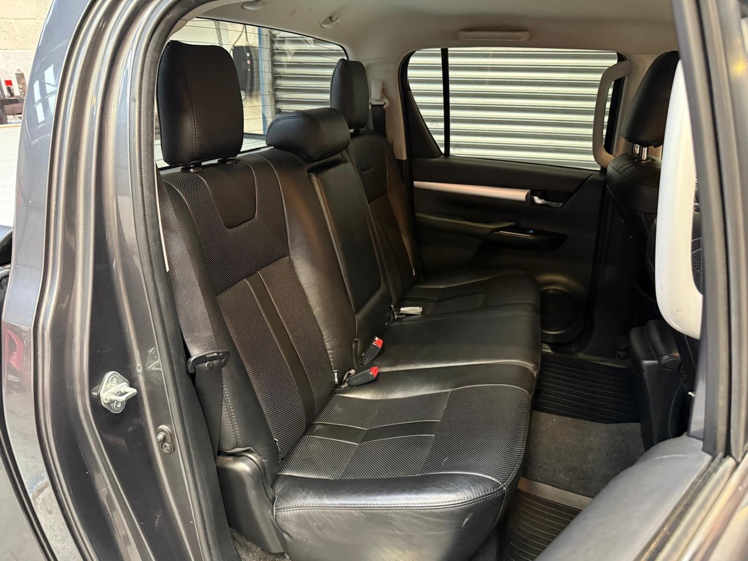 Used Toyota Hilux 2016 for sale - 77892997: Photo 27