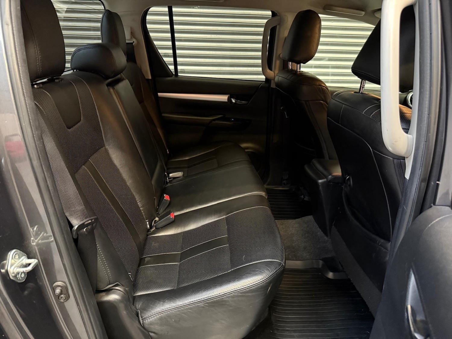 Used Toyota Hilux 2016 for sale - 77892997: Photo 28