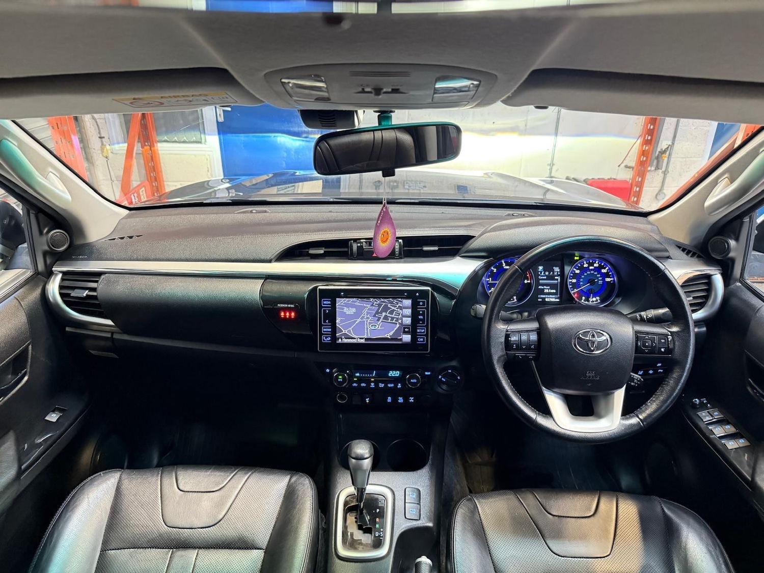 Used Toyota Hilux 2016 for sale - 77892997: Photo 29