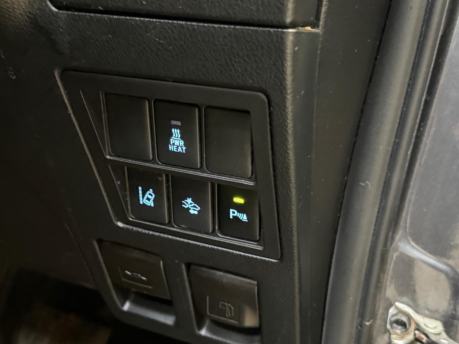 Used Toyota Hilux 2016 for sale - 77892997: Photo 31