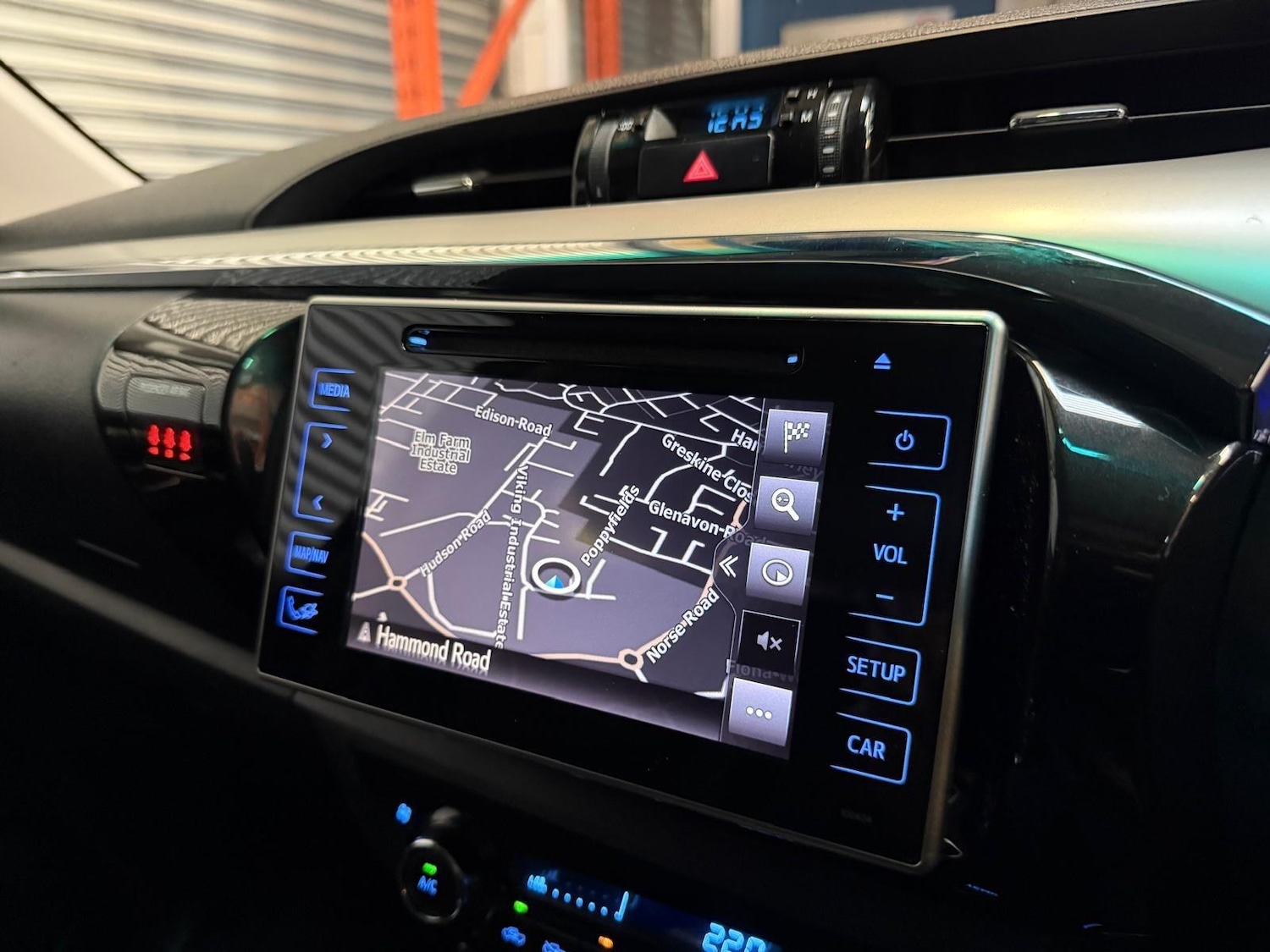 Used Toyota Hilux 2016 for sale - 77892997: Photo 43