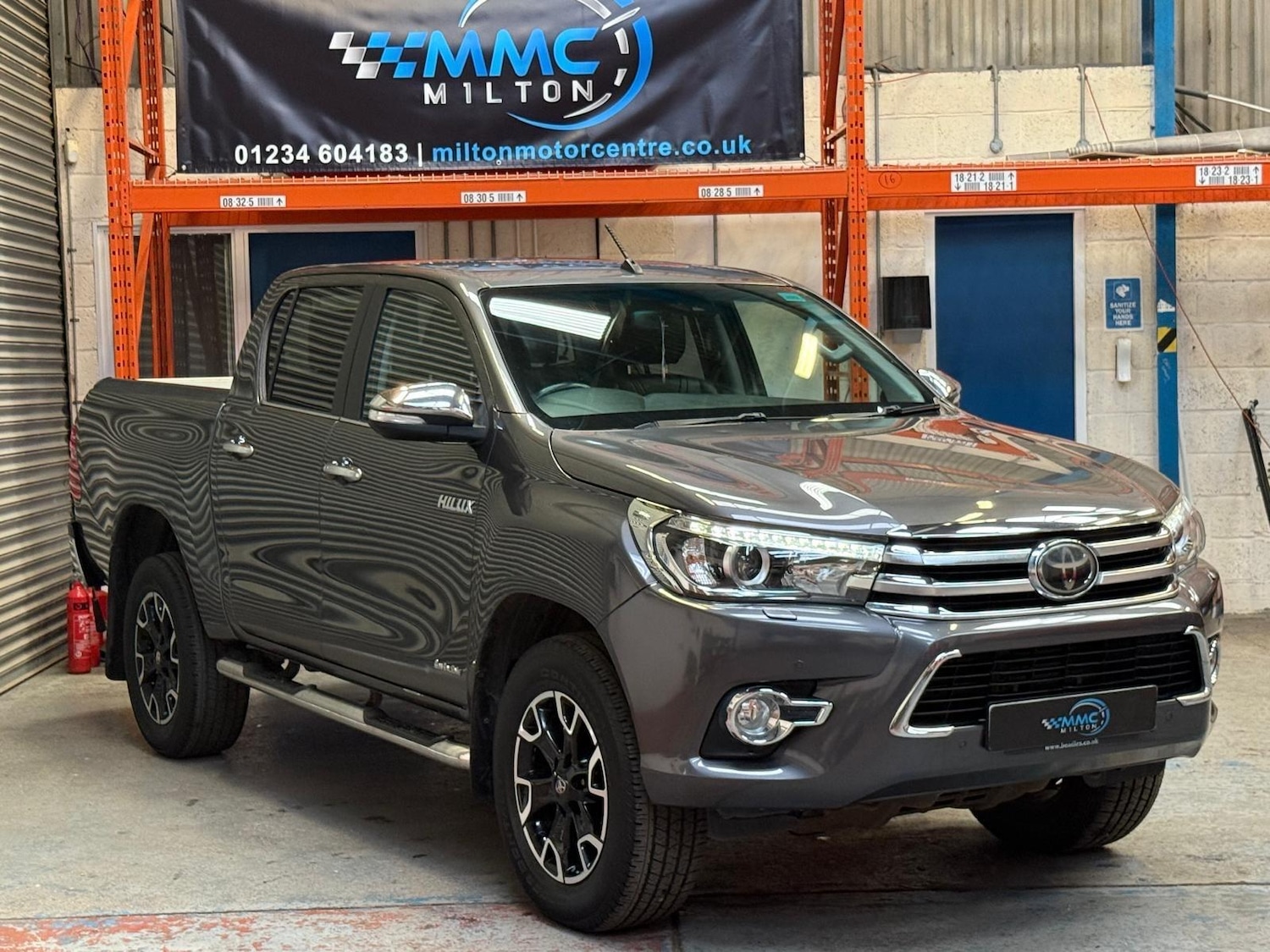 Used Toyota Hilux 2016 for sale - 77892997: Photo 5