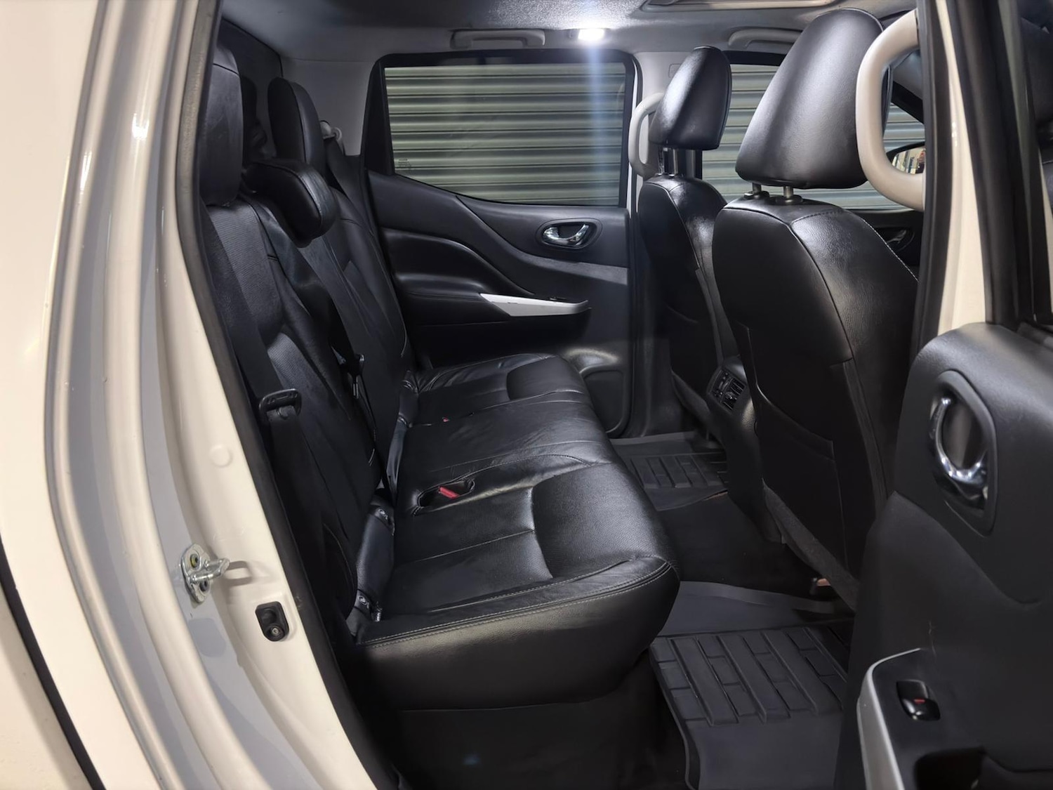 Used Nissan Navara 2016 for sale - 77565141: Photo 24