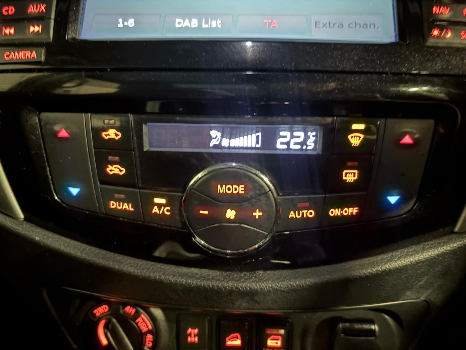 Used Nissan Navara 2016 for sale - 77565141: Photo 28