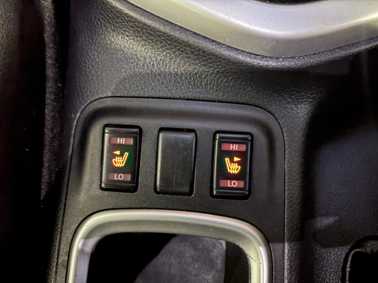 Used Nissan Navara 2016 for sale - 77565141: Photo 29