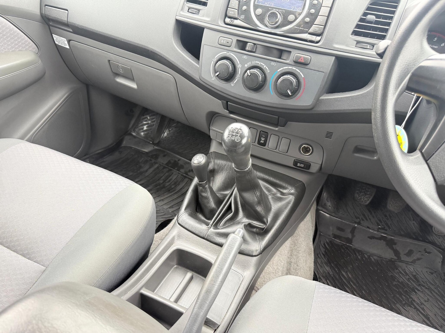 Used Toyota Hilux for sale - 77166726: Photo 35