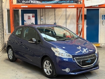 Used Peugeot 208 2014 for sale - 78648454: Photo