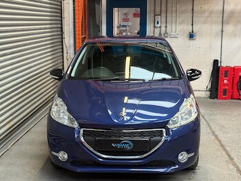 Used Peugeot 208 2014 for sale - 78648454: Photo