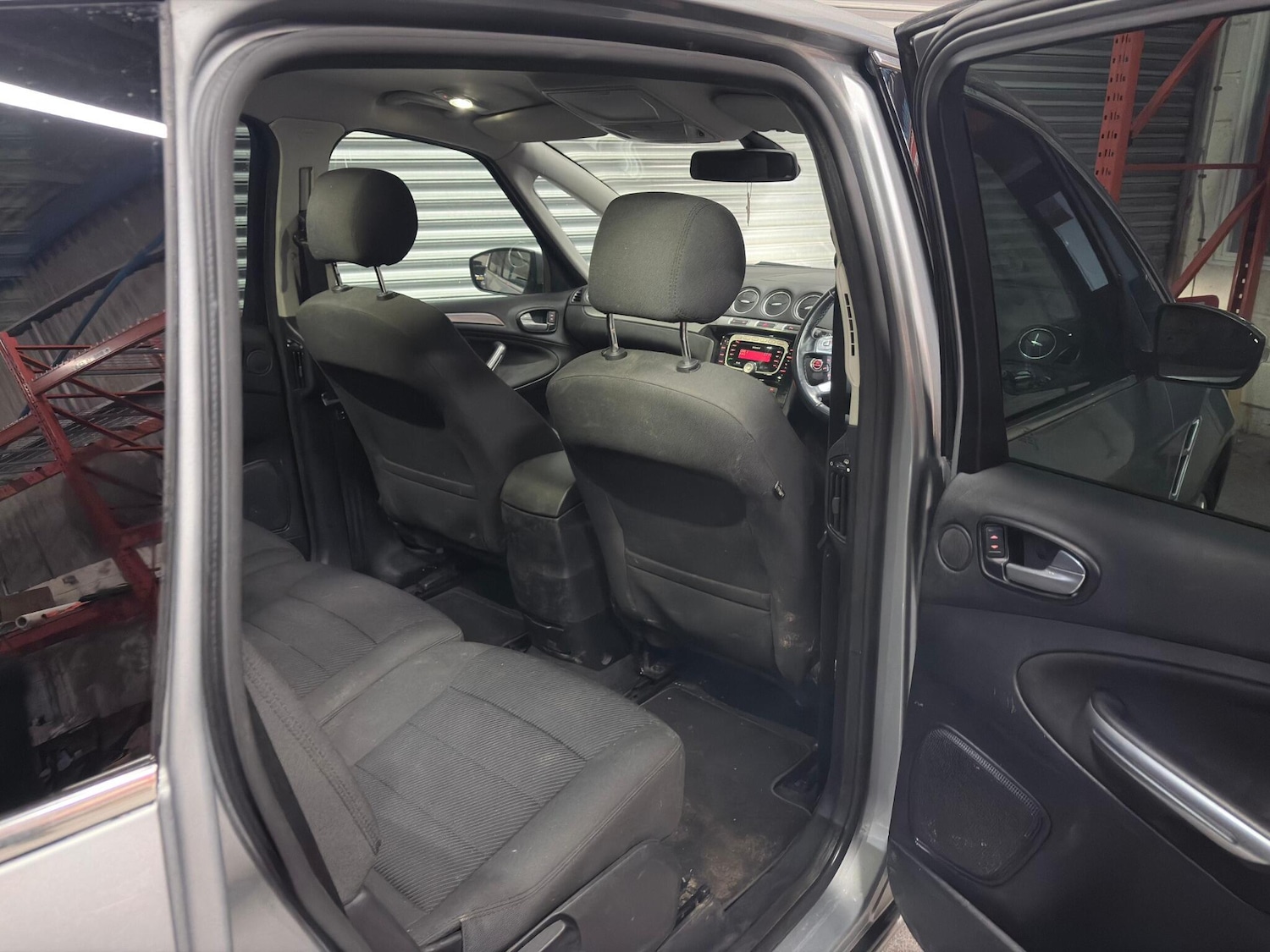 Used Ford S-Max 2013 for sale - 77550666: Photo 14