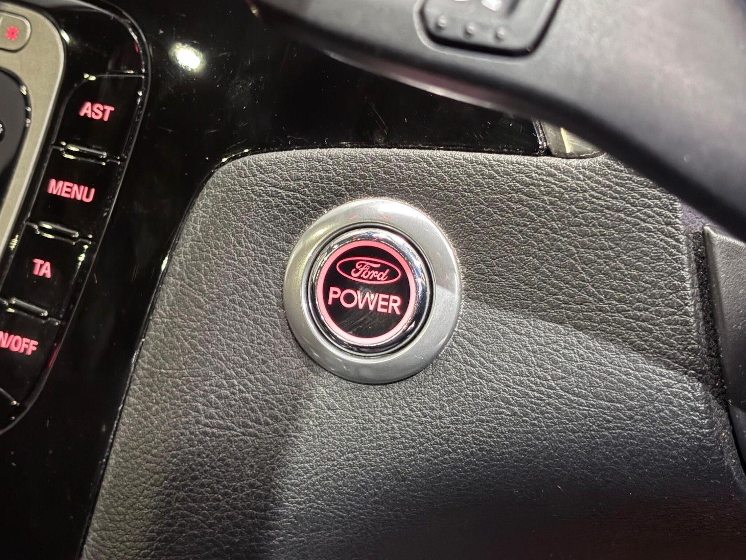 Used Ford S-Max 2013 for sale - 77550666: Photo 19