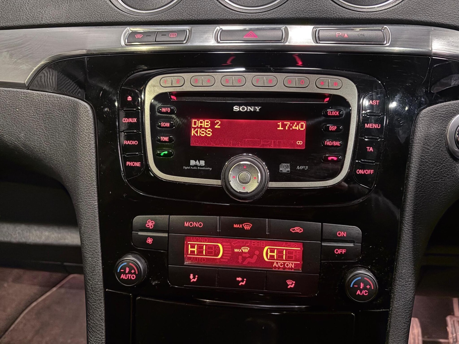 Used Ford S-Max 2013 for sale - 77550666: Photo 25