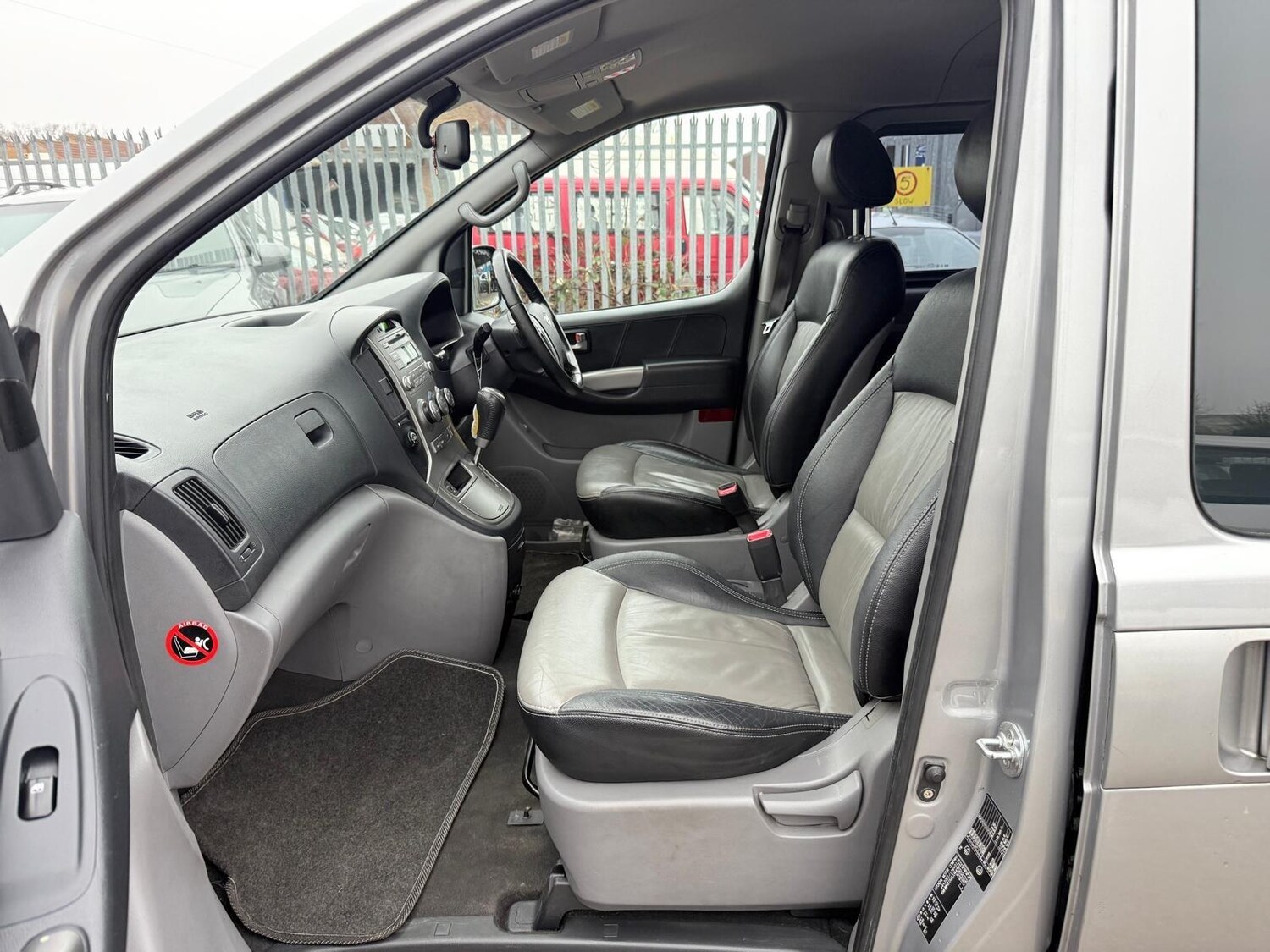 Used Hyundai i800 for sale - 78156649: Photo 24