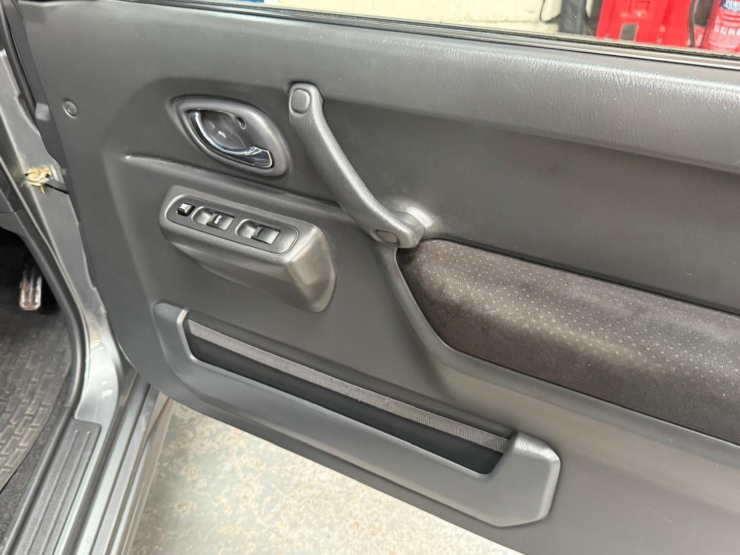 Used Suzuki Jimny 2006 for sale - 78047909: Photo 28