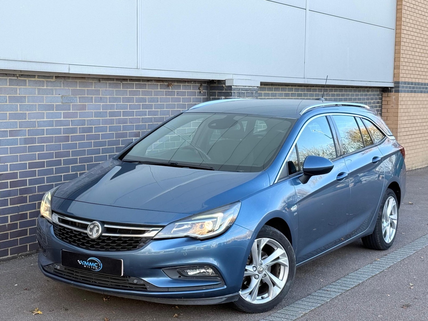 Used Vauxhall Astra 2016 for sale - 76458051: Photo 2