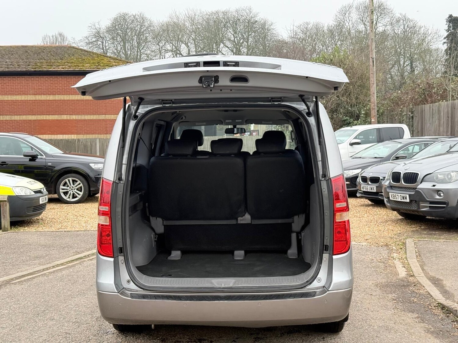 Used Hyundai i800 2012 for sale - 77454961: Photo 12