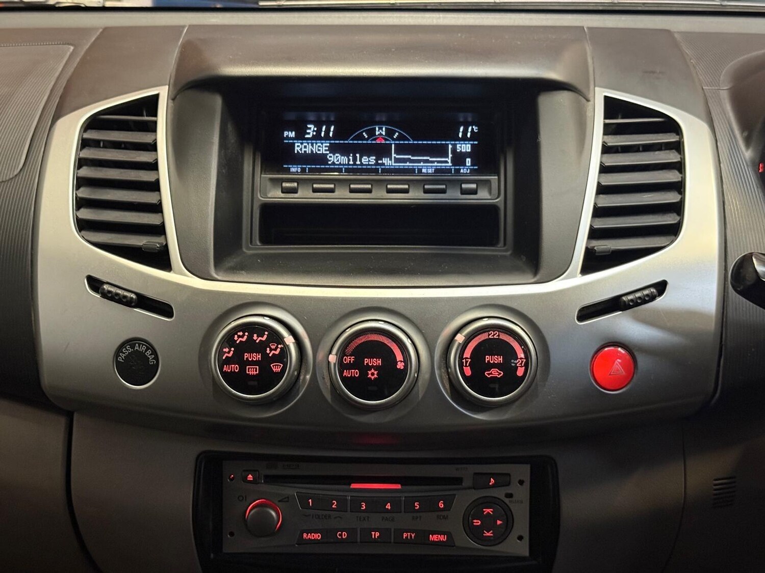 Used Mitsubishi L200 2013 for sale - 77853547: Photo 35