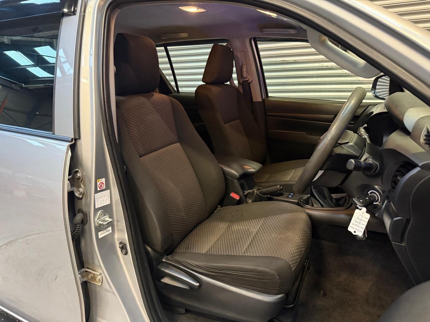 Used Toyota Hilux for sale - 77768520: Photo 23