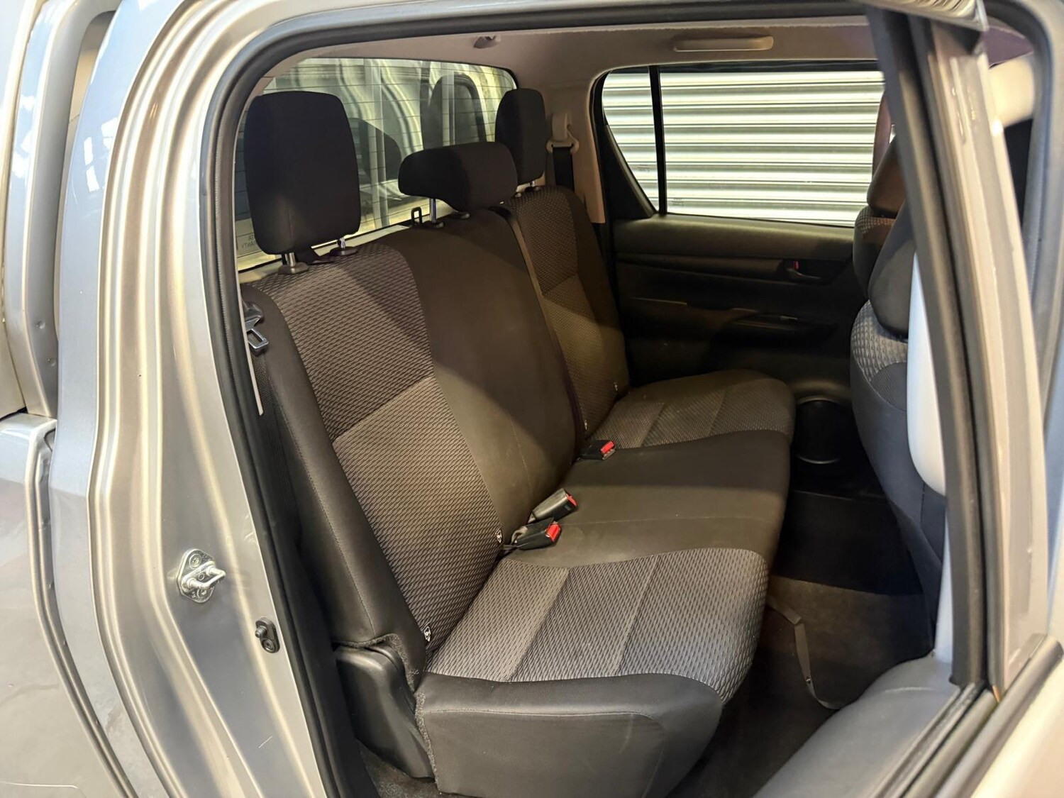 Used Toyota Hilux for sale - 77768520: Photo 25