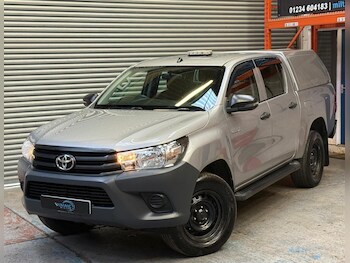 Used Toyota Hilux 2020 for sale - 77768520: Photo