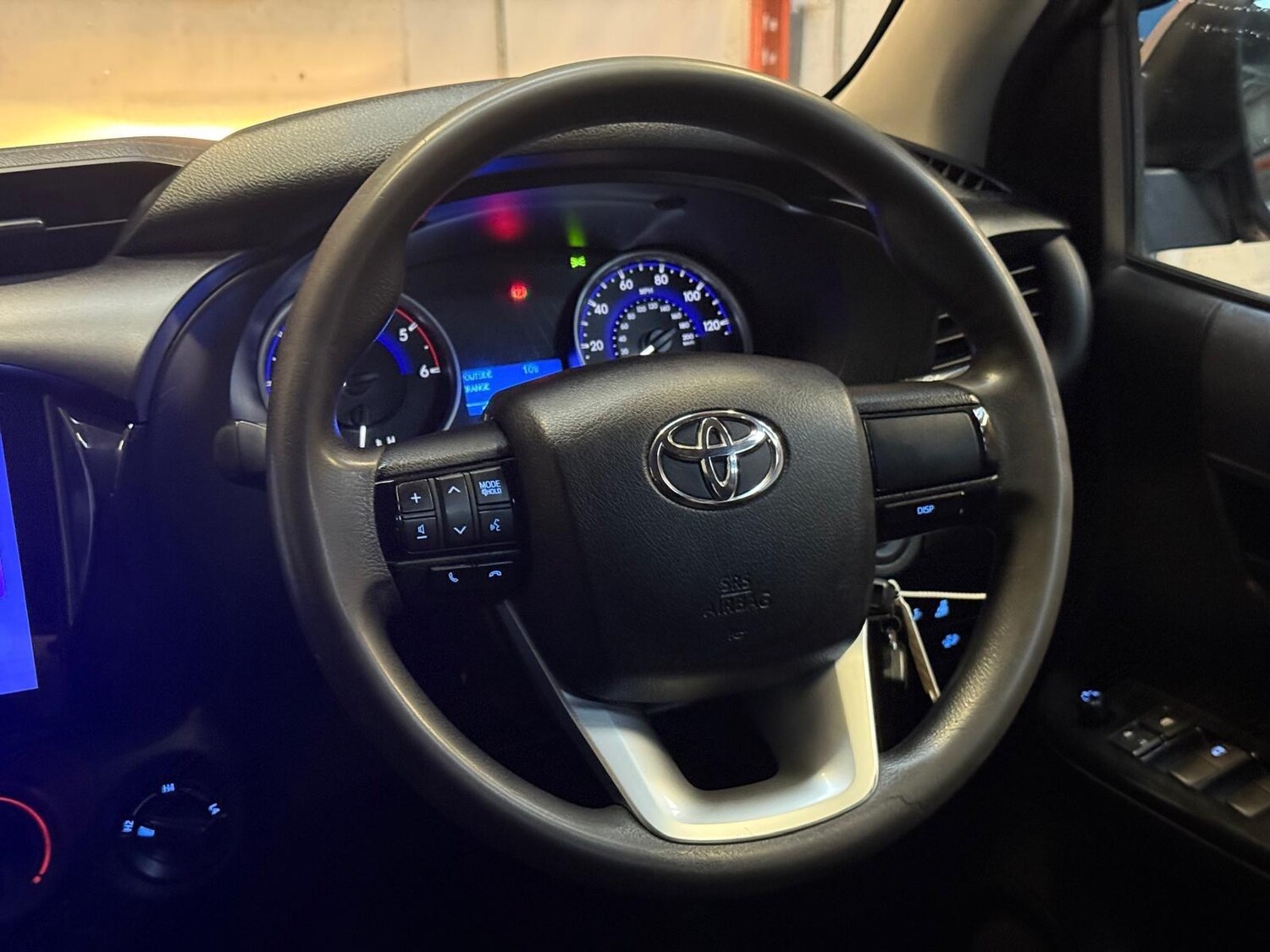 Used Toyota Hilux for sale - 77768520: Photo 33