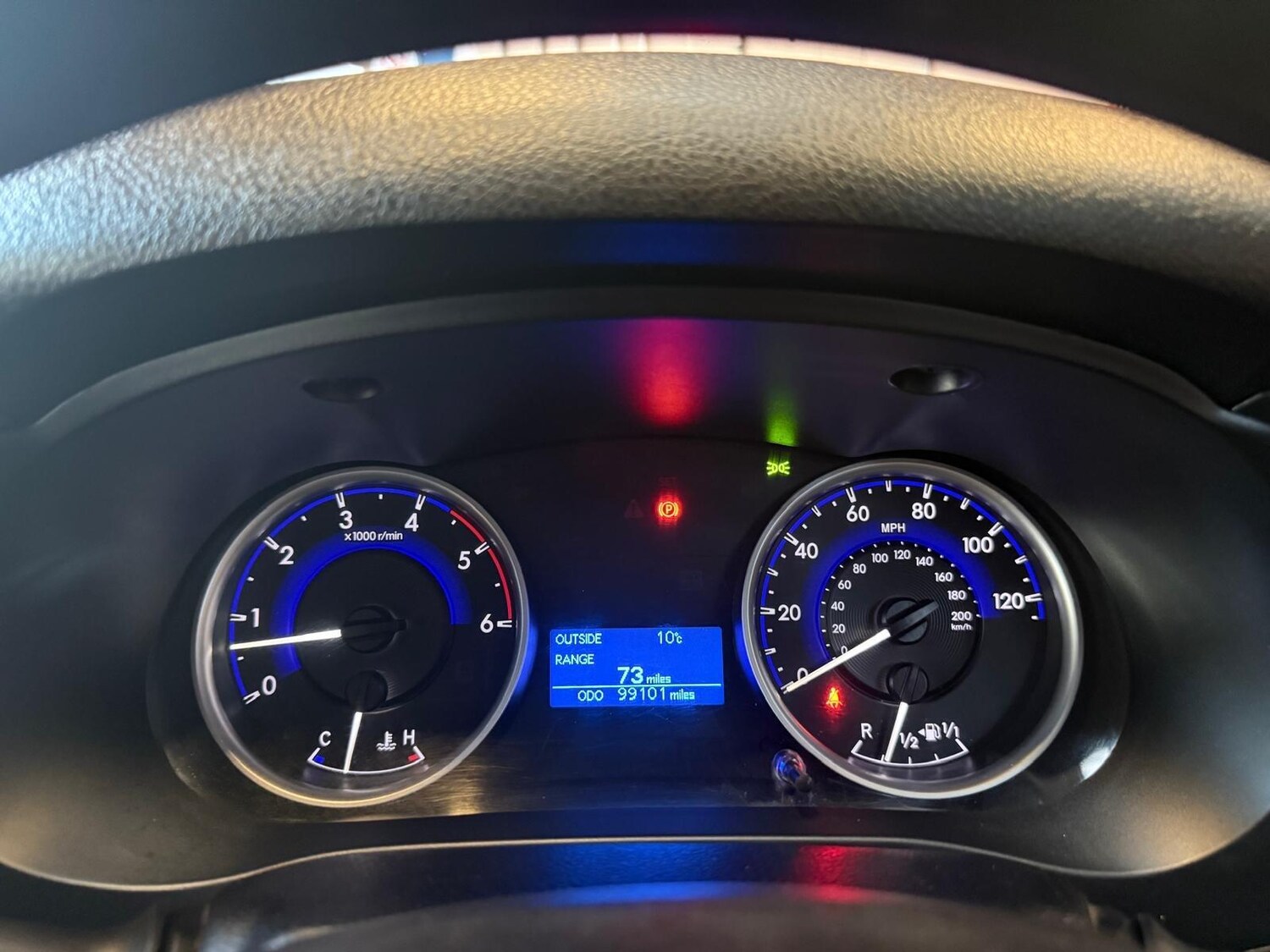 Used Toyota Hilux for sale - 77768520: Photo 40