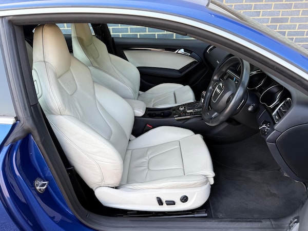 Used Audi RS5 2011 for sale - 74585607: Photo 22