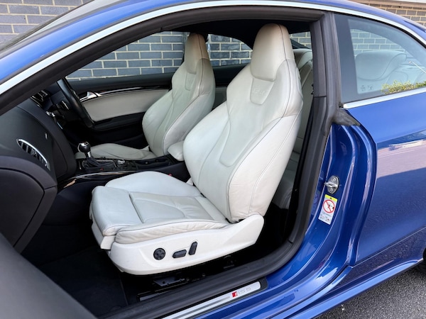 Used Audi RS5 2011 for sale - 74585607: Photo 27