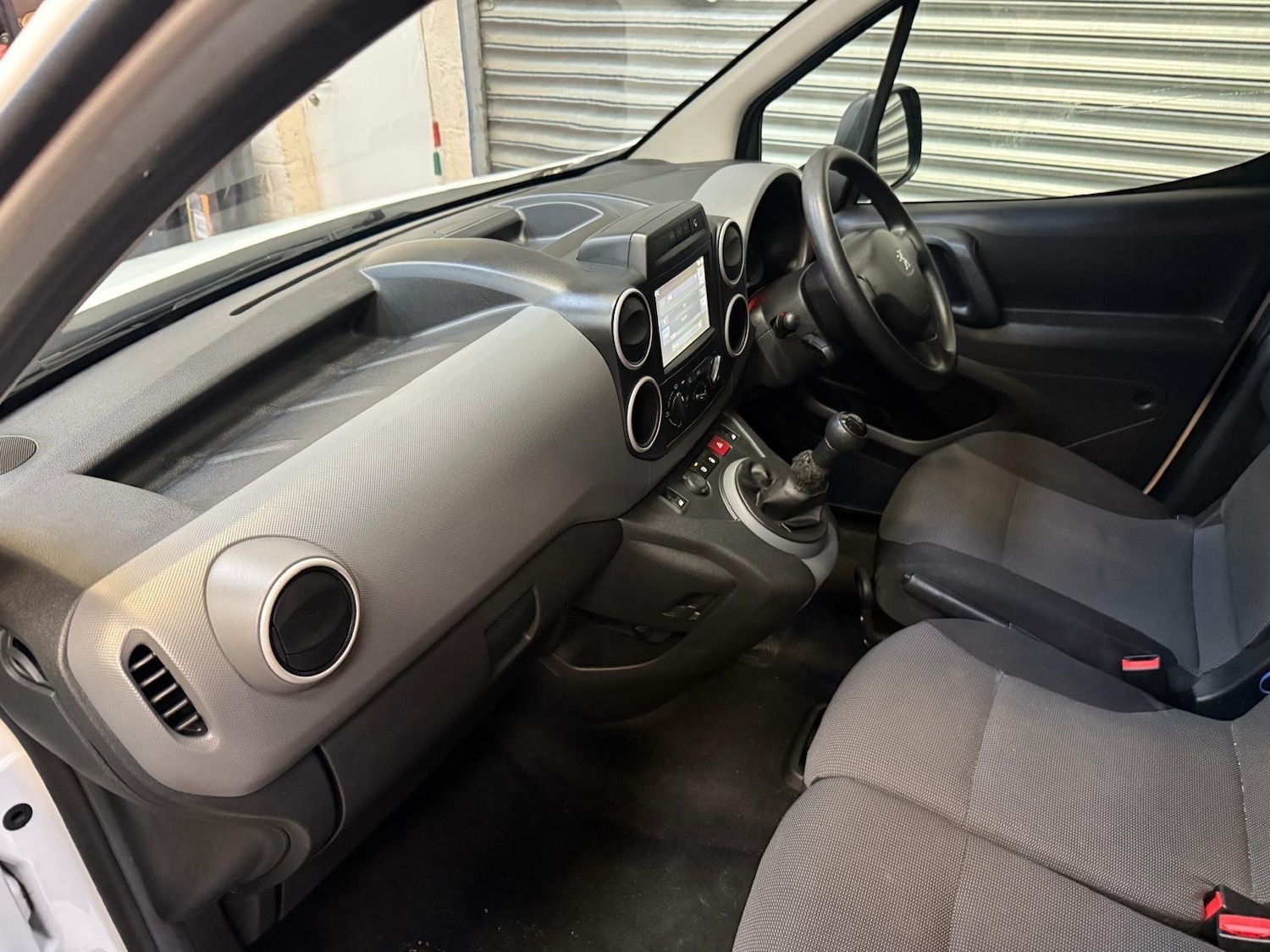 Used Peugeot Partner 2017 for sale - 77550668: Photo 26