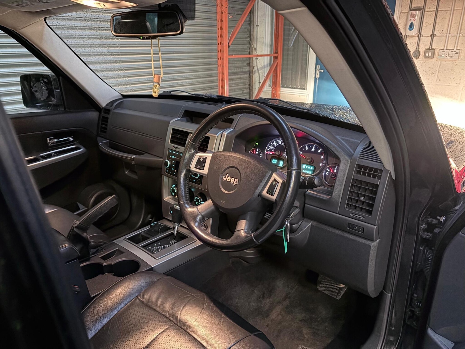 Used Jeep Cherokee 2010 for sale - 77564793: Photo 11