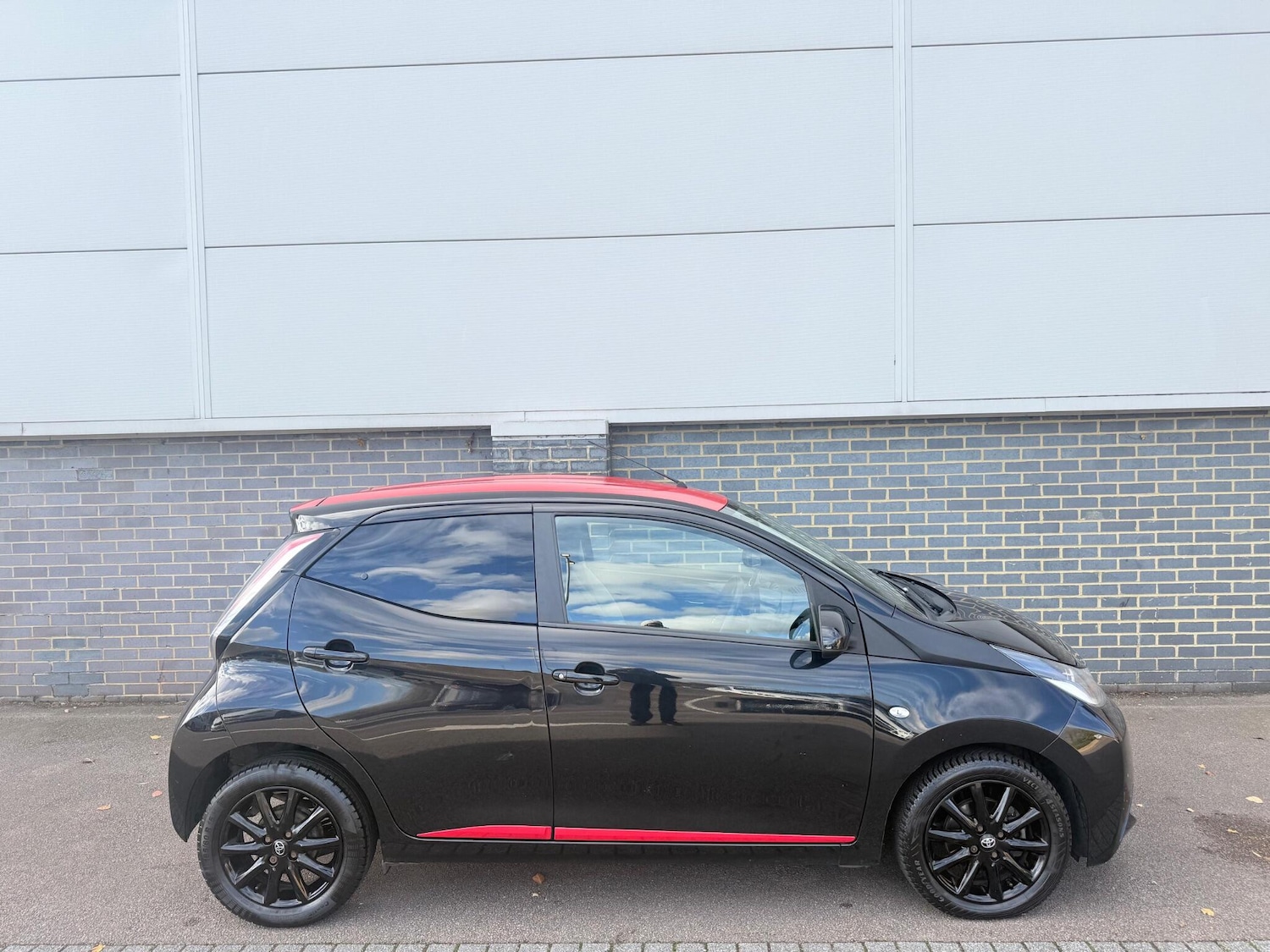 Used Toyota AYGO 2017 for sale - 76993160: Photo 10