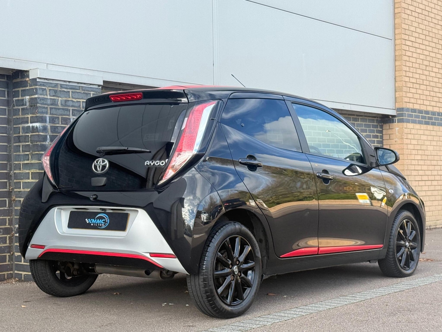 Used Toyota AYGO 2017 for sale - 76993160: Photo 13