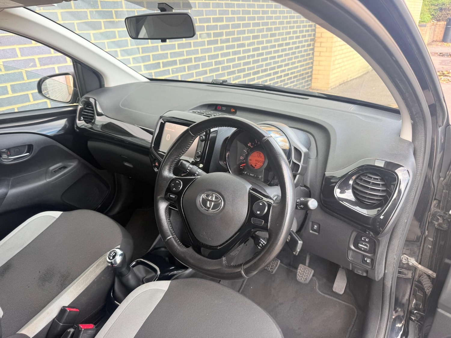 Used Toyota AYGO 2017 for sale - 76993160: Photo 20