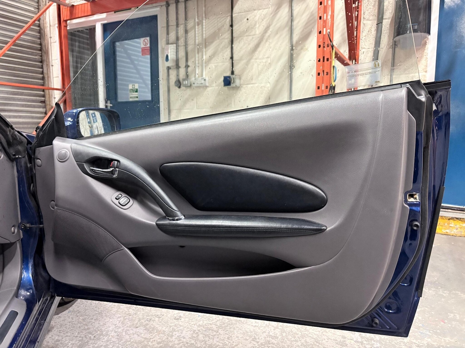 Used Toyota Celica 2002 for sale - 77029073: Photo 23