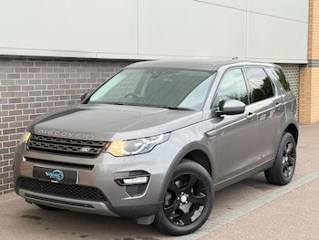 Used Land Rover Discovery Sport 2017 for sale - 76085163: Photo