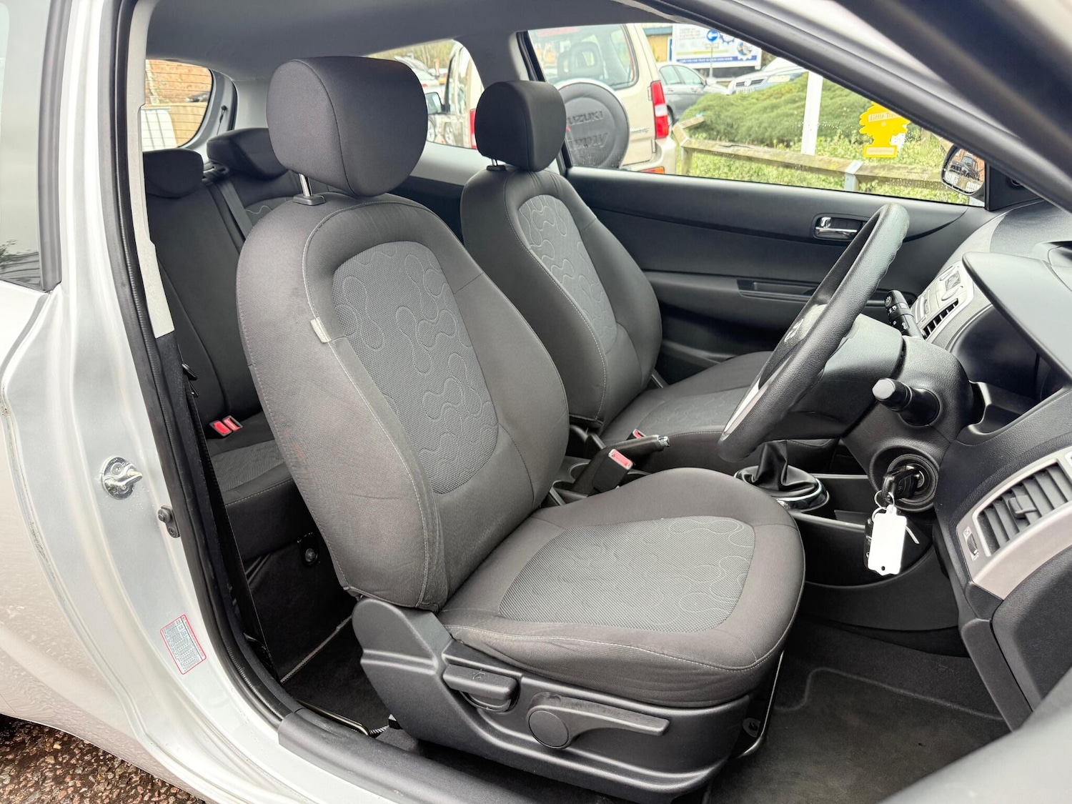 Used Hyundai i20 2011 for sale - 76786407: Photo 23