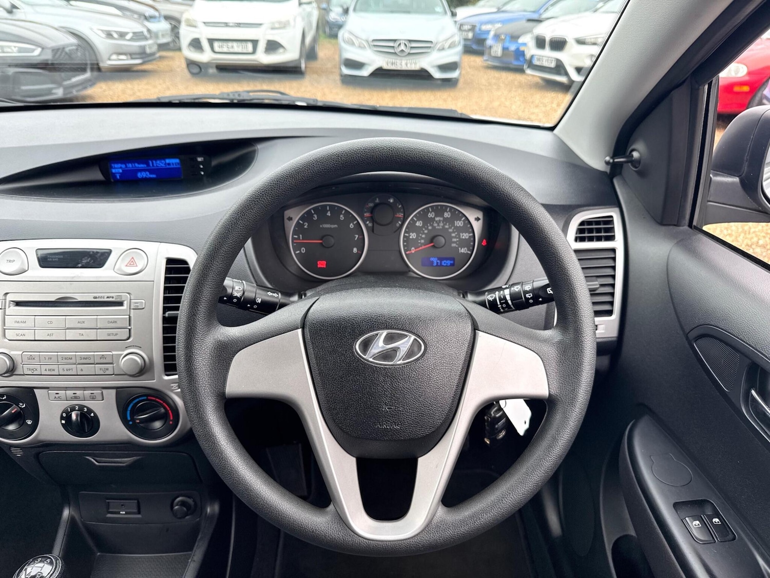 Used Hyundai i20 2011 for sale - 76786407: Photo 32