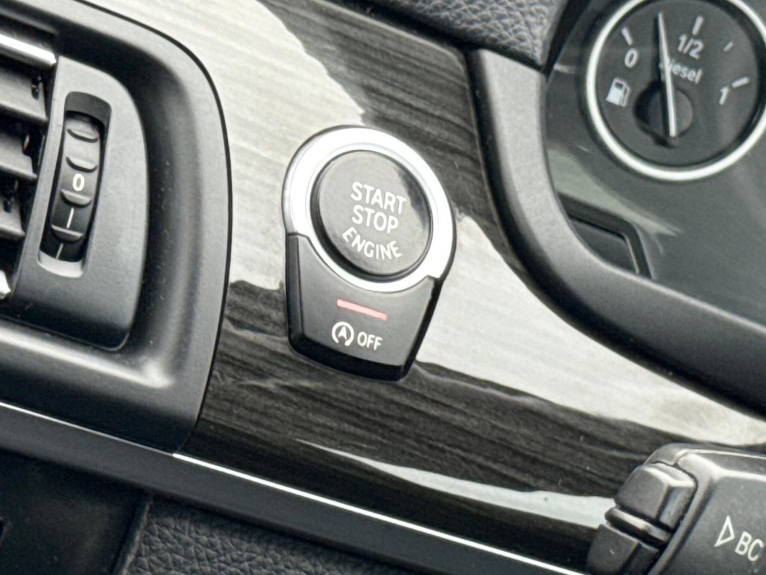 Used BMW 5 Series 2013 for sale - 76800798: Photo 32