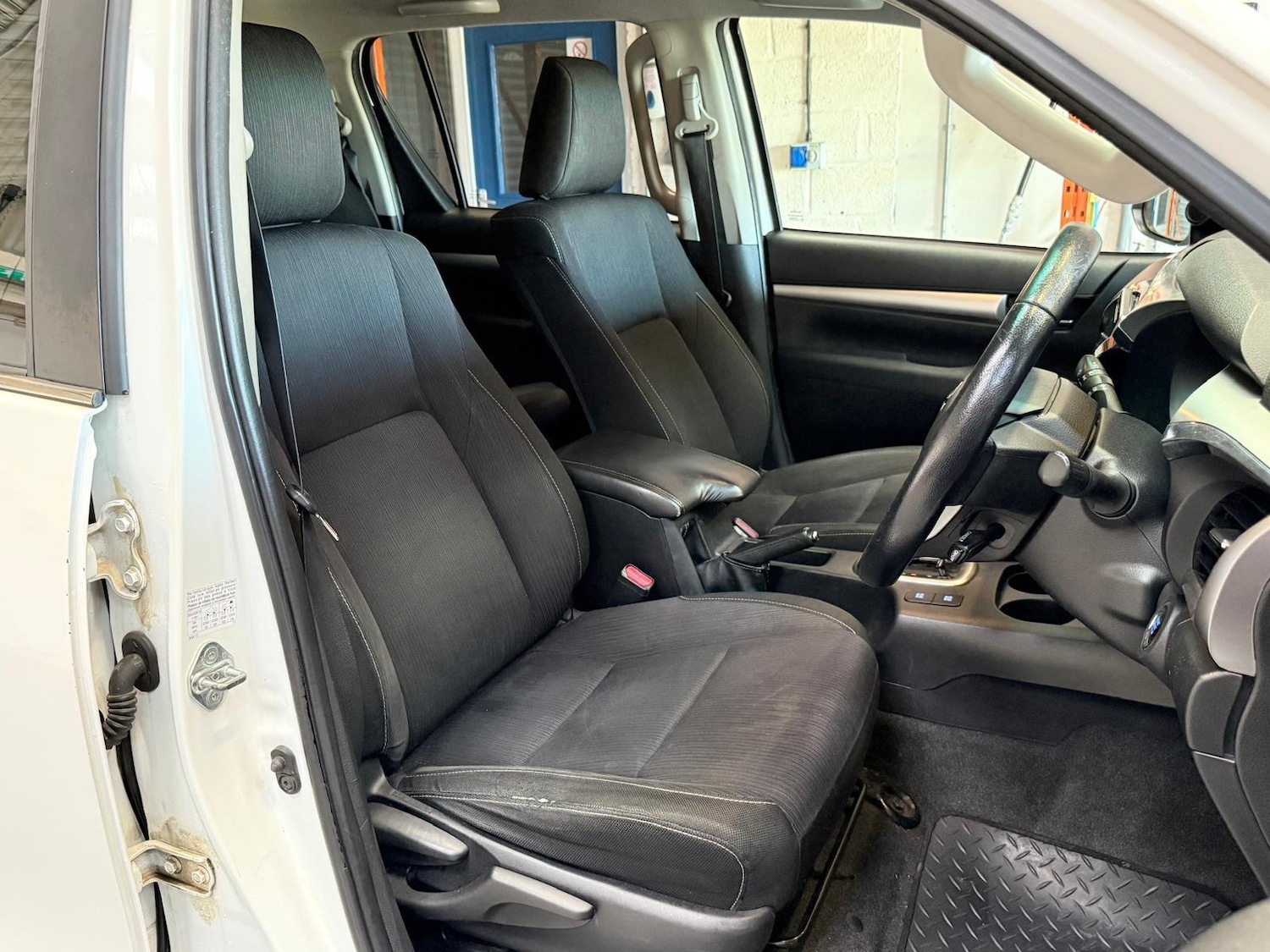 Used Toyota Hilux 2020 for sale - 77029752: Photo 17