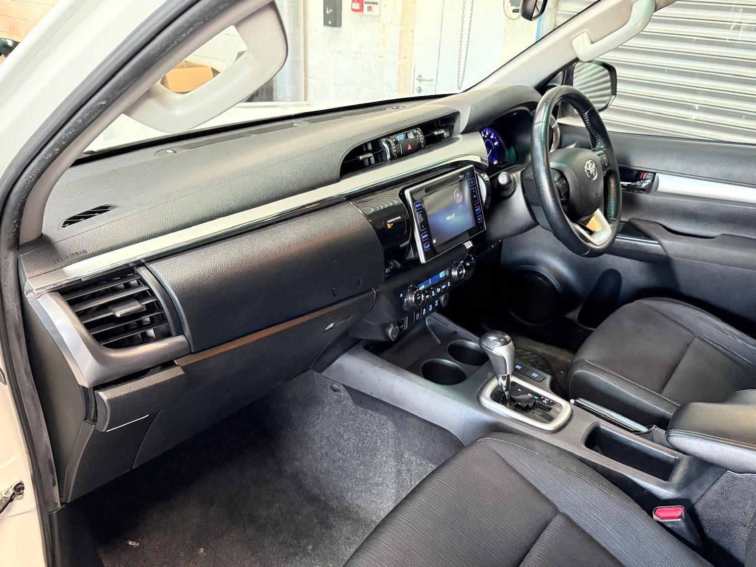 Used Toyota Hilux 2020 for sale - 77029752: Photo 23