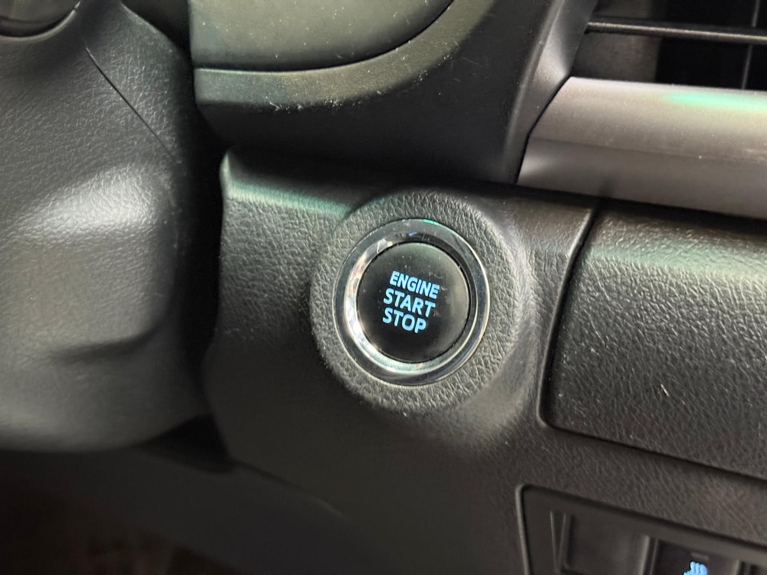 Used Toyota Hilux 2020 for sale - 77029752: Photo 25