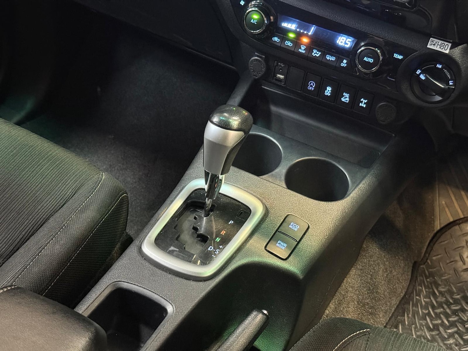 Used Toyota Hilux 2020 for sale - 77029752: Photo 35