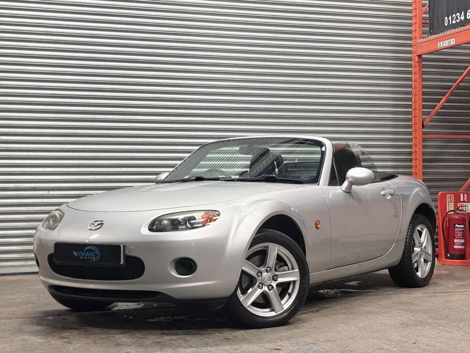 Used Mazda MX-5 2005 for sale - 77203567: Photo 2