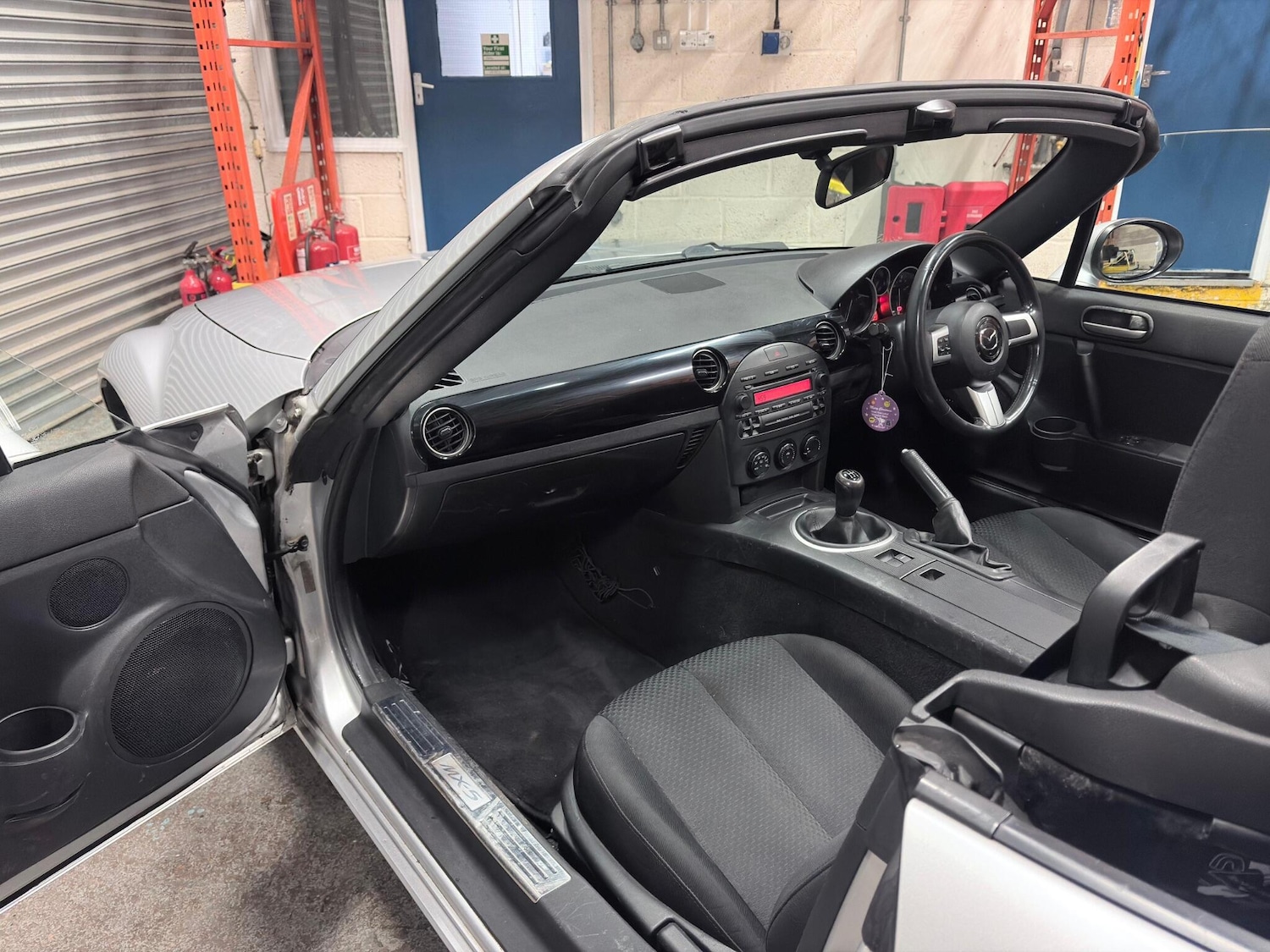 Used Mazda MX-5 2005 for sale - 77203567: Photo 22