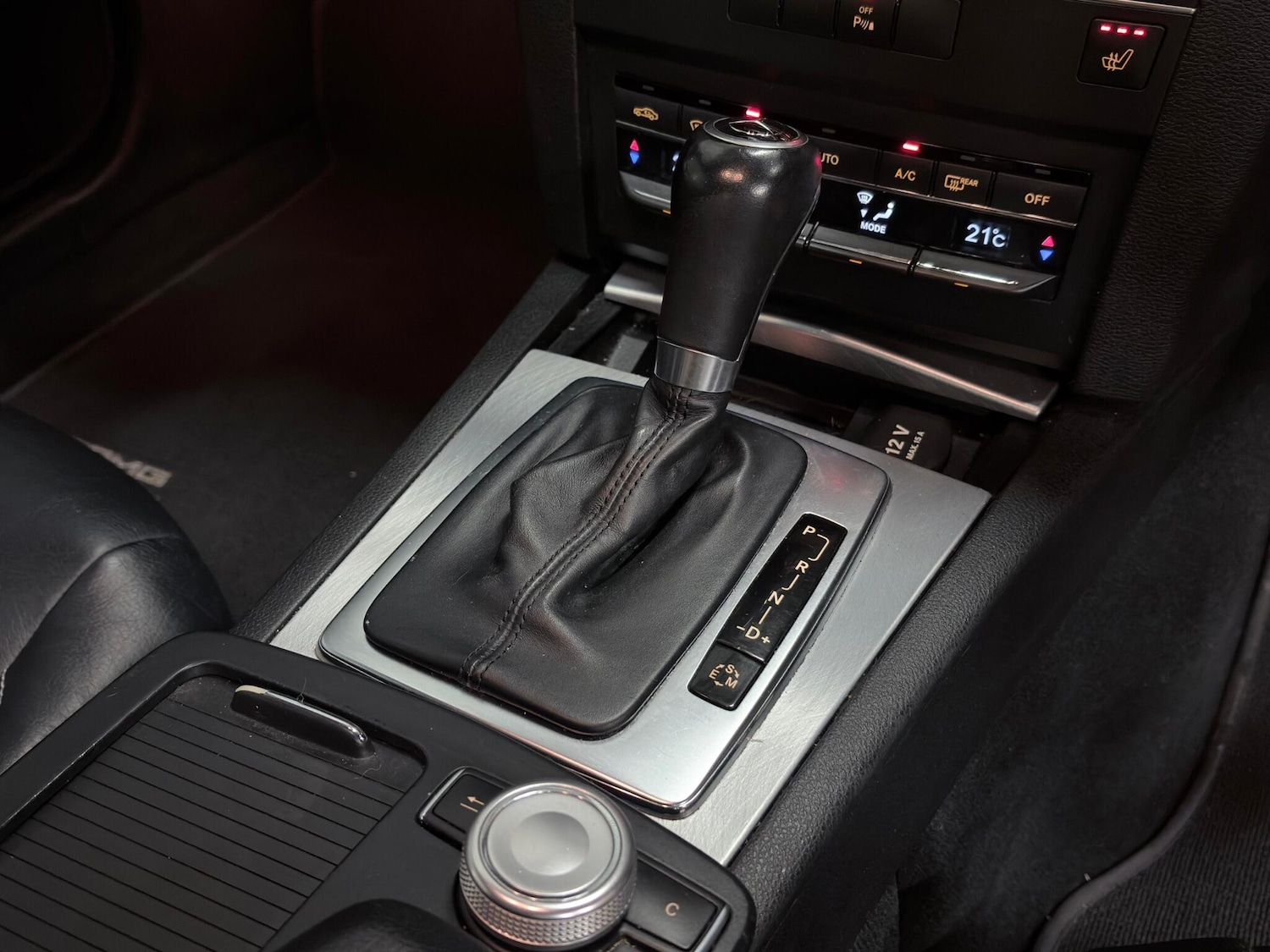 Used Mercedes-Benz E Class 2011 for sale - 77564747: Photo 29